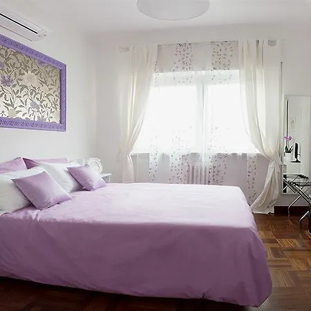 Hotel Romantic Nest In Rome