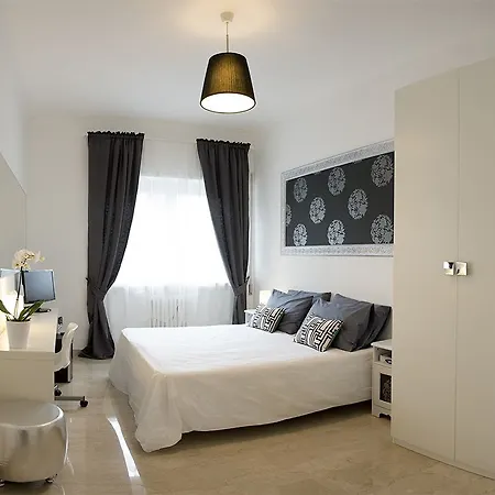 Romantic Nest In Hotel Rome