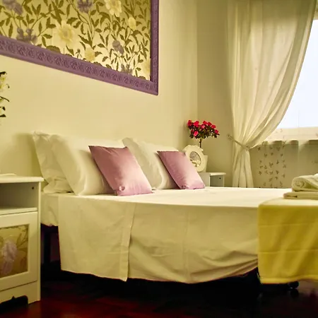 Romantic Nest In Hotel 2*