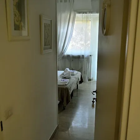 Romantic Nest In 2* Рим